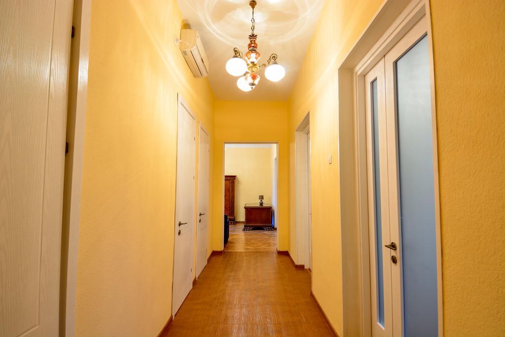 Gio'S Apartment Tbilisi Eksteriør bilde