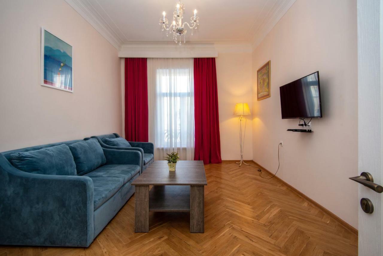 Gio'S Apartment Tbilisi Eksteriør bilde